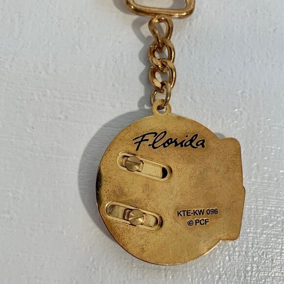 Key West Florida Moving Fish Keychain Metal Blue Gold Unique Swimming Fish Fob - Picture 6 of 7